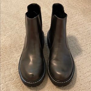 Forever 21 Bronze/gray ancle boots!!